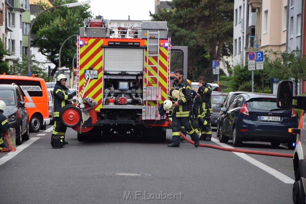 Feuer 2 Y Koeln Muelheim Elisabeth Breuerstr P25.JPG - Miklos Laubert